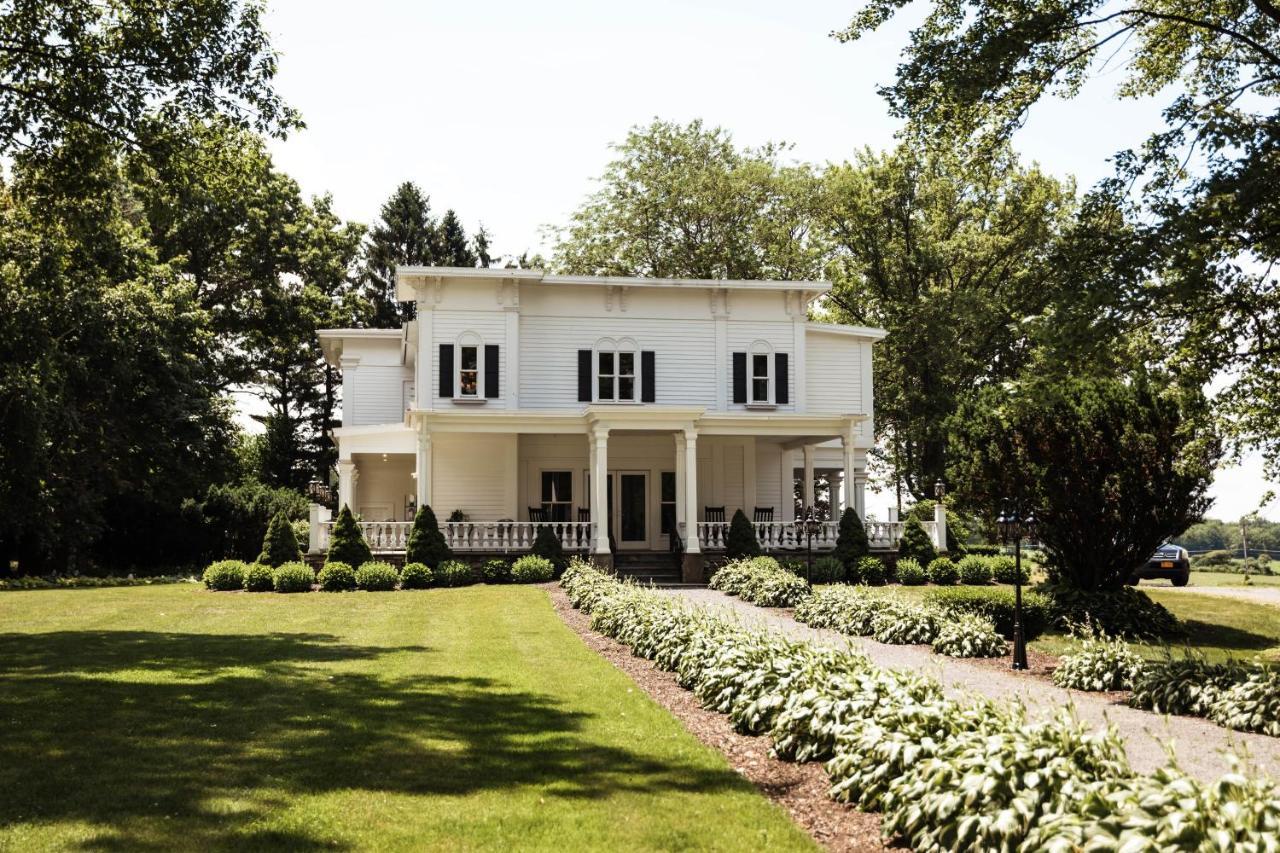 John Joseph Inn Groton 外观 照片