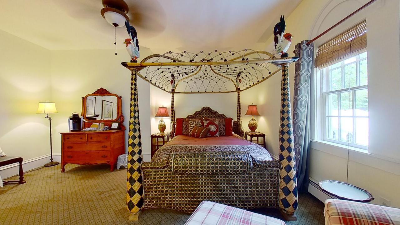 John Joseph Inn Groton 外观 照片